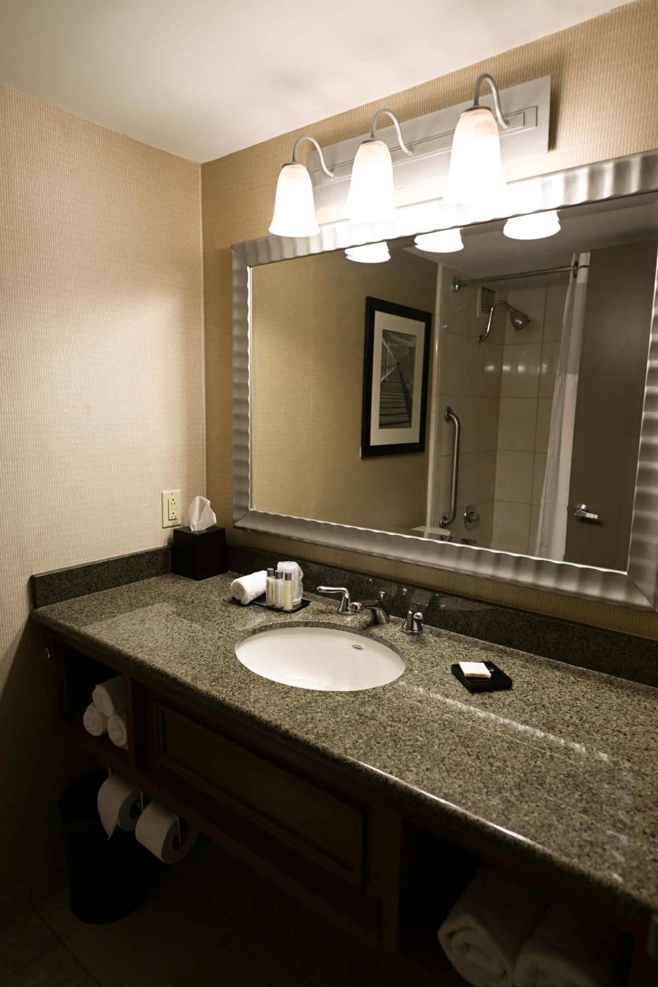 Grand Resort Hotel - Mt Laurel - Philadelphia Маунт Лорел Екстериор снимка