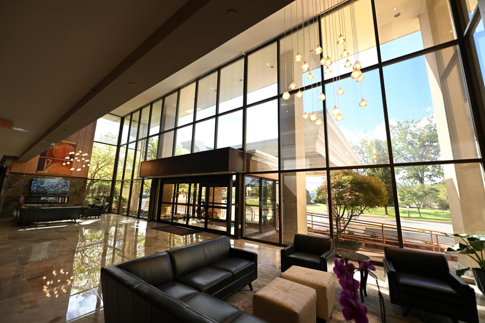 Grand Resort Hotel - Mt Laurel - Philadelphia Маунт Лорел Екстериор снимка